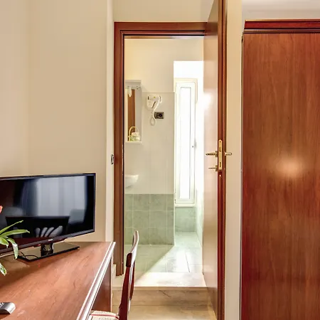 Hotel Flavio 3*