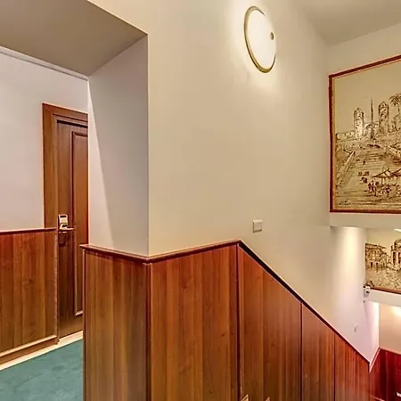 Hotel Flavio 3*