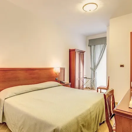 Flavio 3* Rome
