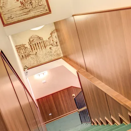 Hotel Flavio 3*